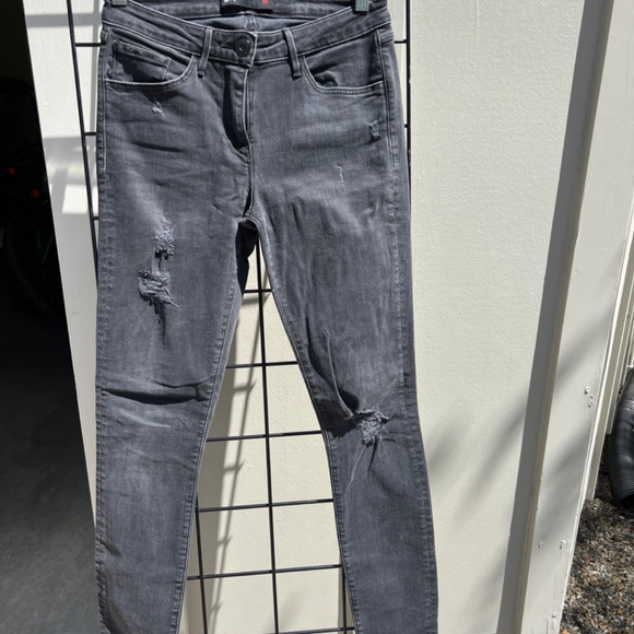 3X1 Jeans- Distressed - Picture 3 of 11